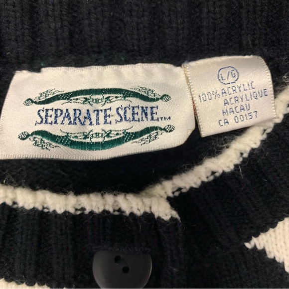 Vintage Black and White Heart Cardigan with Rose Design - Picture 8 of 8